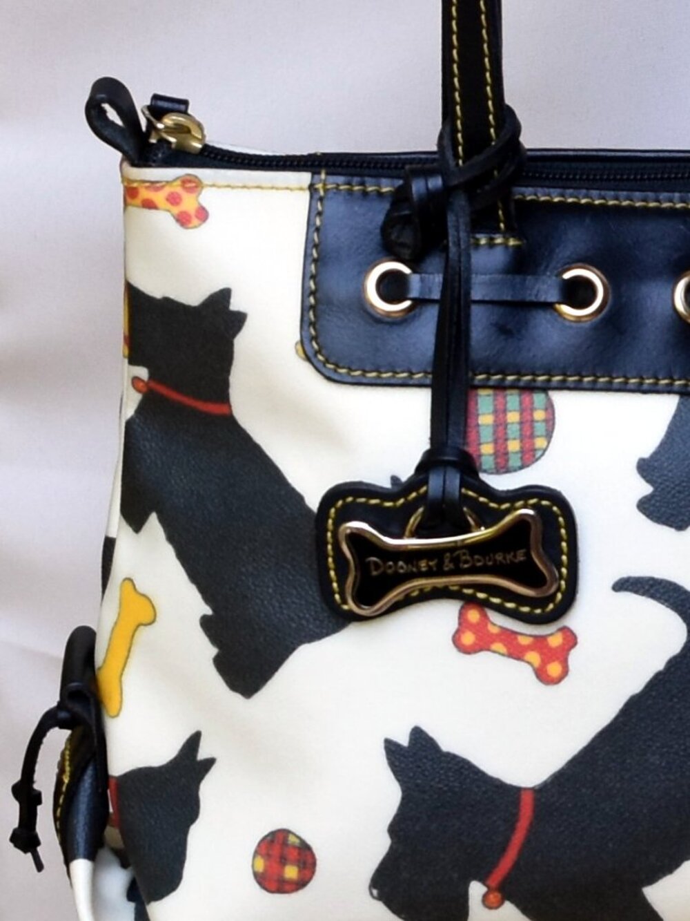 Dooney & Bourke Scottie Dog Print Tote Shoulder Bag USA Vintage Coated Canvas - Picture 3 of 11